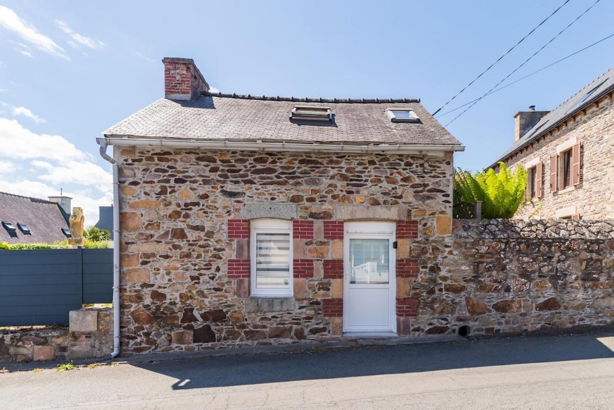 Jolie Maison En Pierre Vue Sur Mer A Ploubazlanec Εξωτερικό φωτογραφία